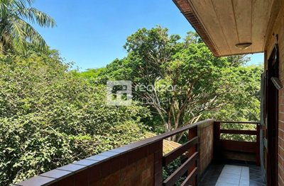 Casa, 3 quartos, 214 m² - Foto 1