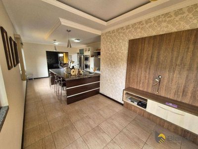Casa, 3 quartos, 240 m² - Foto 3