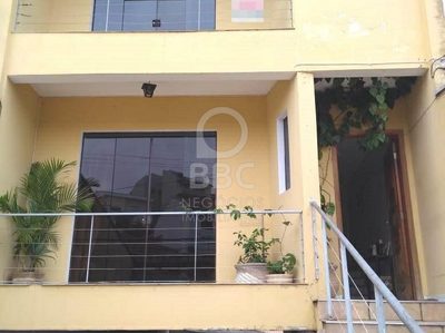Sobrado, 3 quartos, 304 m² - Foto 2