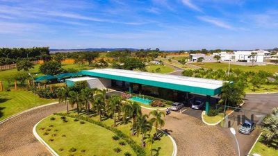 Loteamento e Condomínio, 627 m² - Foto 1