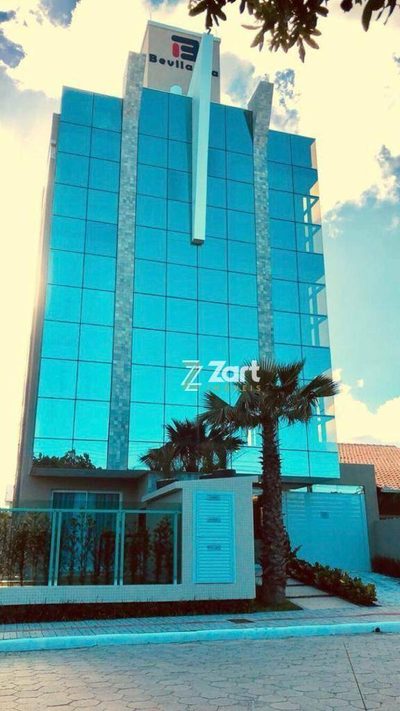 Cobertura, 3 quartos, 220 m² - Foto 4