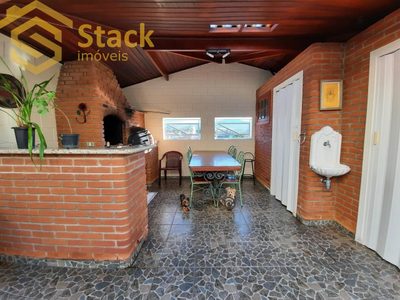 Casa, 3 quartos, 205 m² - Foto 2