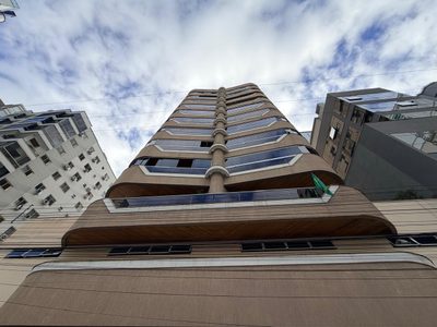 Apartamento, 3 quartos, 151 m² - Foto 1