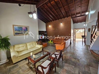 Casa, 5 quartos, 271 m² - Foto 1