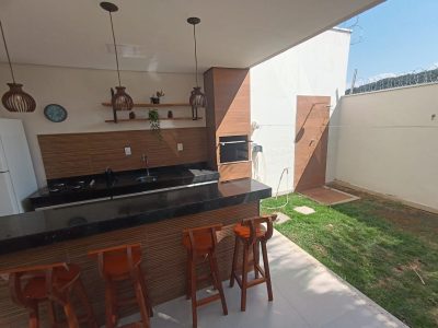 Casa, 3 quartos, 137 m² - Foto 1