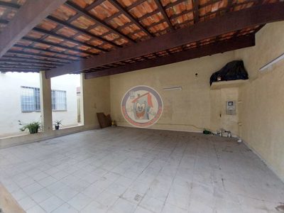 Casa, 3 quartos, 70 m² - Foto 2