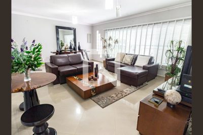 Casa, 6 quartos, 132 m² - Foto 1