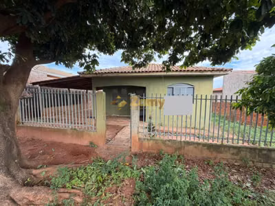 Casa, 2 quartos, 70 m² - Foto 1
