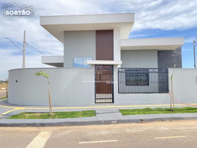 Casa, 3 quartos, 129 m² - Foto 1