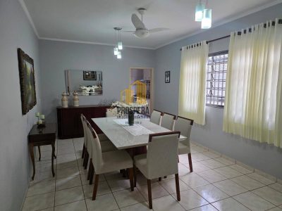 Casa, 3 quartos, 216 m² - Foto 3