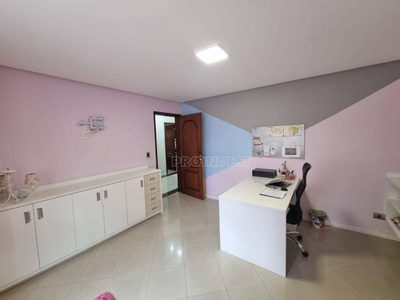 Casa, 3 quartos, 288 m² - Foto 3