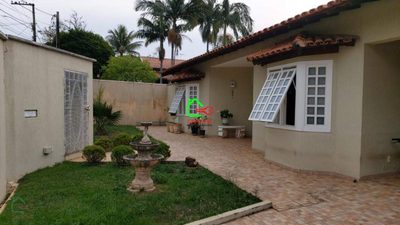 Casa, 4 quartos, 334 m² - Foto 1
