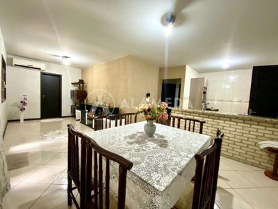 Casa, 3 quartos, 263 m² - Foto 4
