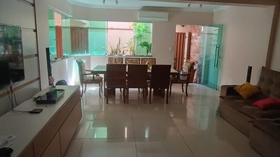 Casa, 3 quartos, 280 m² - Foto 1