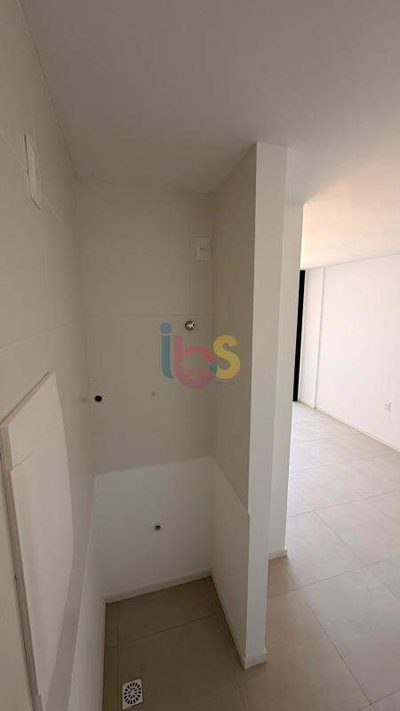 Apartamento, 1 quarto, 32 m² - Foto 2