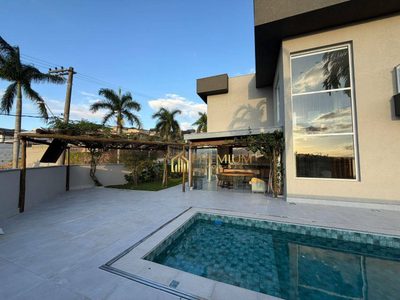 Sobrado, 3 quartos, 270 m² - Foto 1