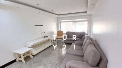 Casa, 3 quartos, 235 m² - Foto 1