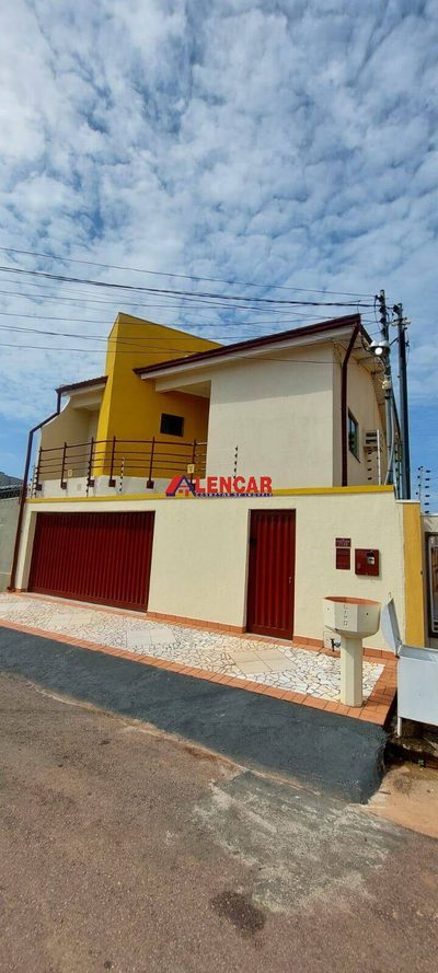 Casa, 4 quartos, 318 m² - Foto 1