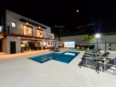 Casa, 5 quartos, 309 m² - Foto 1