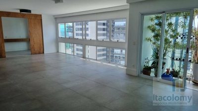 Apartamento, 3 quartos, 253 m² - Foto 2