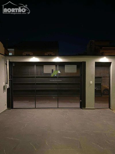 Casa, 4 quartos, 96 m² - Foto 1