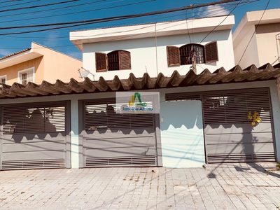 Sobrado, 4 quartos, 209 m² - Foto 1