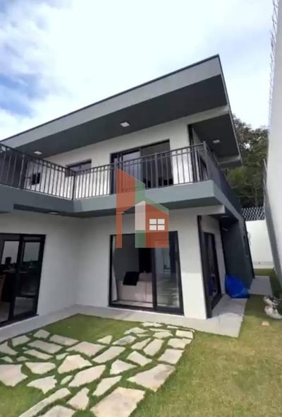 Casa, 3 quartos, 234 m² - Foto 1