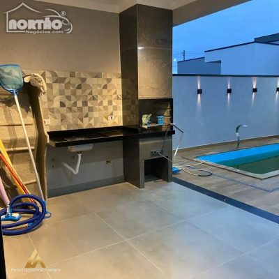 Casa, 4 quartos, 253 m² - Foto 2