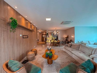 Apartamento, 4 quartos, 242 m² - Foto 1
