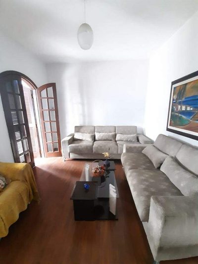 Casa, 5 quartos, 249 m² - Foto 1