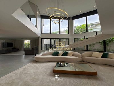 Sobrado, 3 quartos, 286 m² - Foto 1