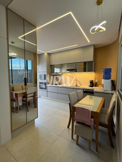 Casa, 3 quartos, 178 m² - Foto 1