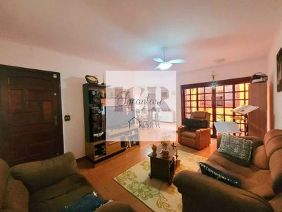 Casa, 4 quartos, 196 m² - Foto 1