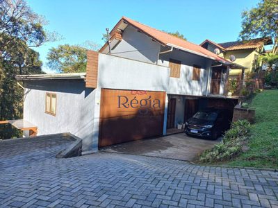 Casa, 4 quartos, 240 m² - Foto 1
