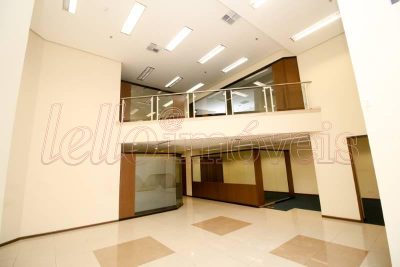 Loja-Salão, 700 m² - Foto 1