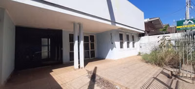 Casa, 1 quarto, 178 m² - Foto 1