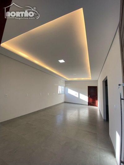 Casa, 3 quartos, 104 m² - Foto 1