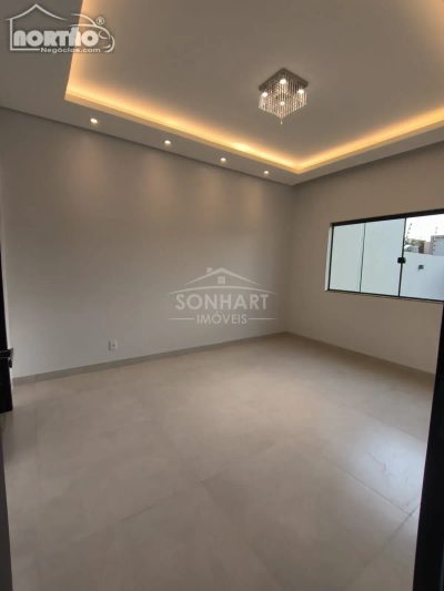 Casa, 3 quartos, 107 m² - Foto 2