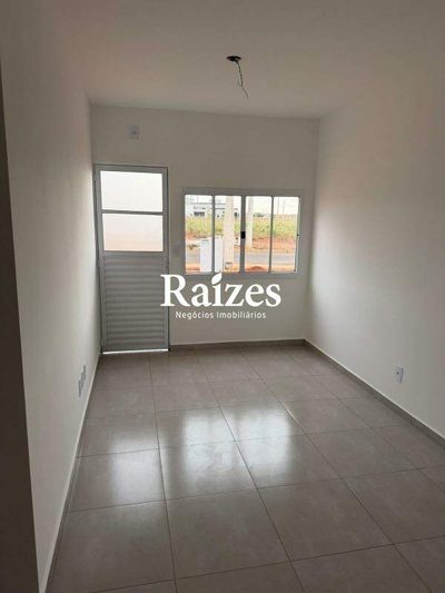Casa, 2 quartos, 47 m² - Foto 1