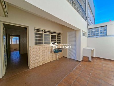 Casa, 2 quartos, 133 m² - Foto 1