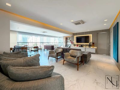 Apartamento, 3 quartos, 213 m² - Foto 1