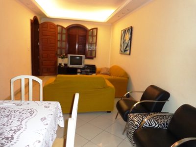 Casa, 4 quartos, 265 m² - Foto 1