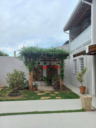 Sobrado, 3 quartos, 261 m² - Foto 2