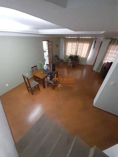 Sobrado, 3 quartos, 236 m² - Foto 1