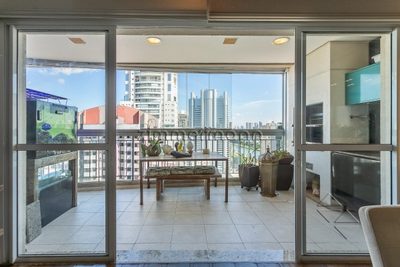 Apartamento, 3 quartos, 145 m² - Foto 3