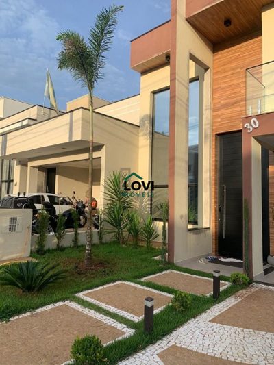 Sobrado, 3 quartos, 250 m² - Foto 1