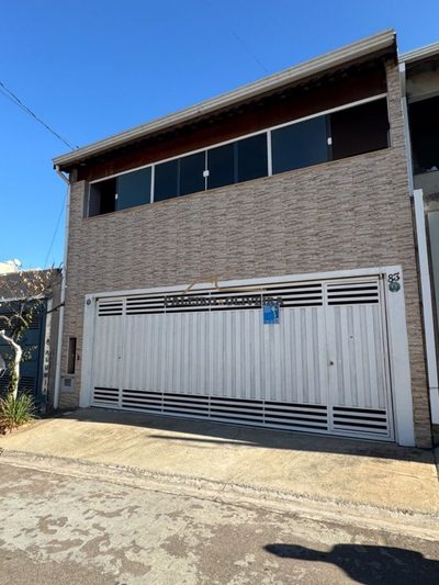 Casa, 4 quartos, 248 m² - Foto 2
