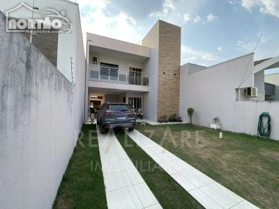 Casa, 5 quartos, 250 m² - Foto 1