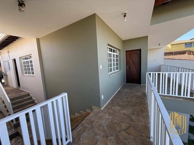 Casa, 3 quartos, 310 m² - Foto 1