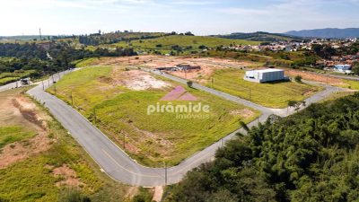 Terreno, 1356 m² - Foto 1